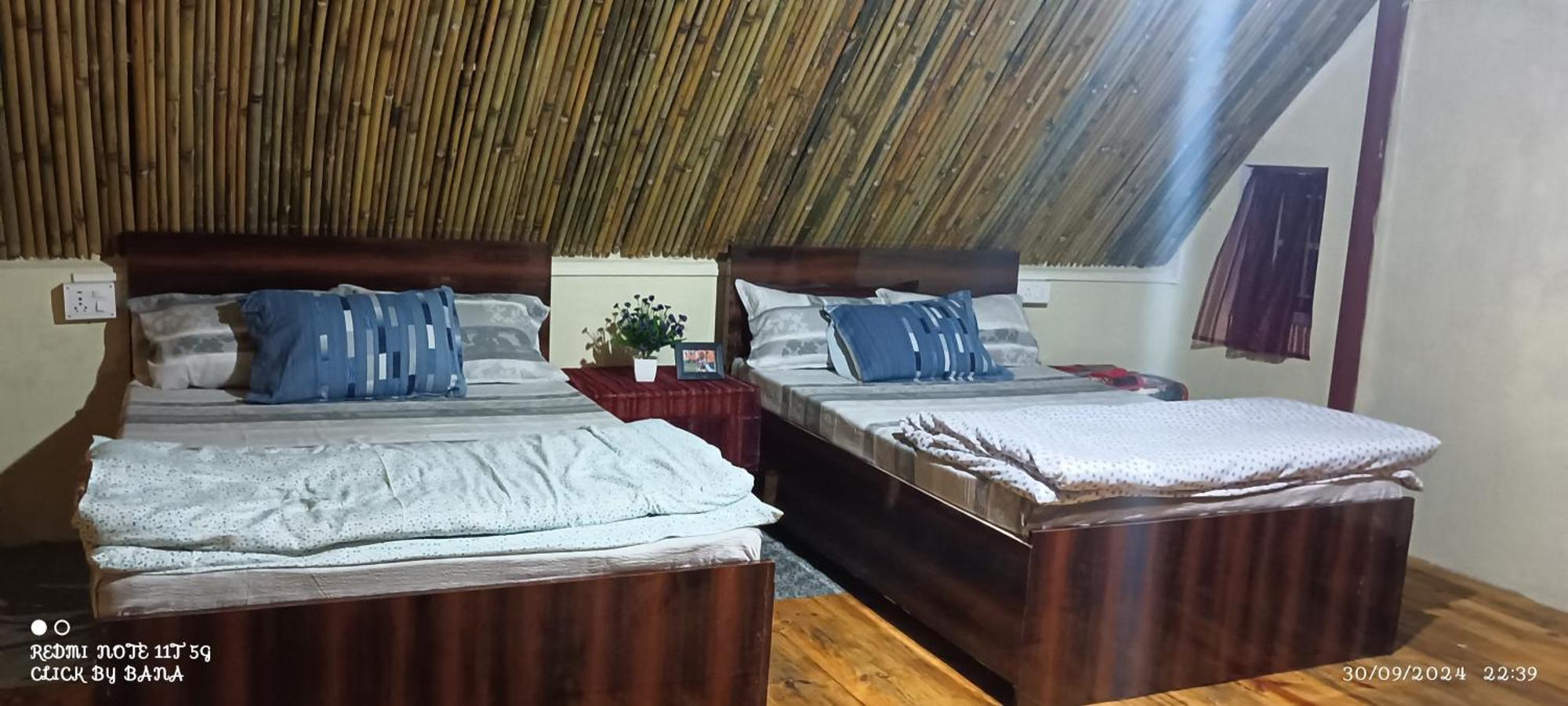 Meikha Homestay Pynursla Exteriör bild